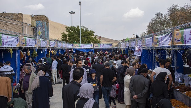 سایه  بلند مرگ بر سر جاده روستایی اراک -مهرآباد و هزاوه